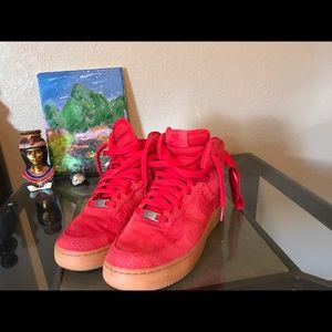 Woman’s Air Force 1 Hi Suede 'University Red' 🚩